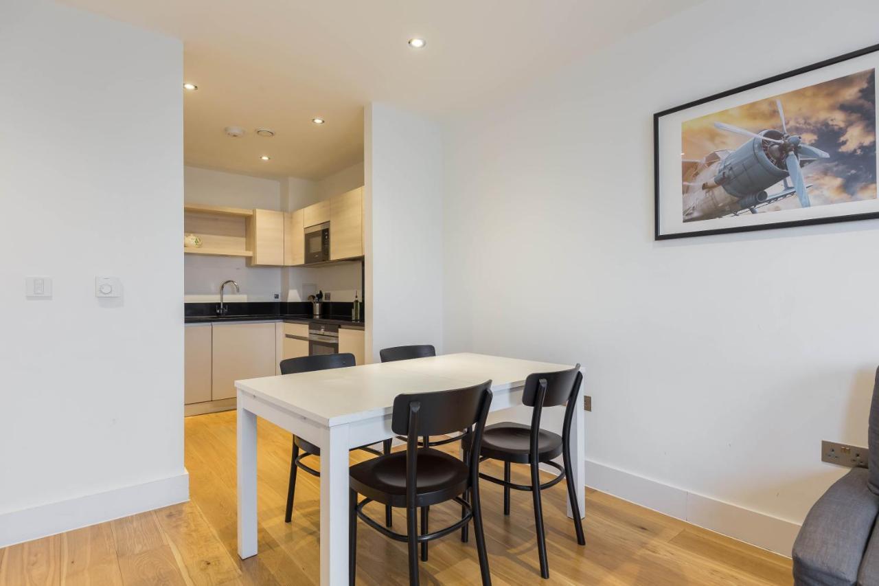 Portobello Apt With Floor-To-Ceiling Views Лондон Экстерьер фото
