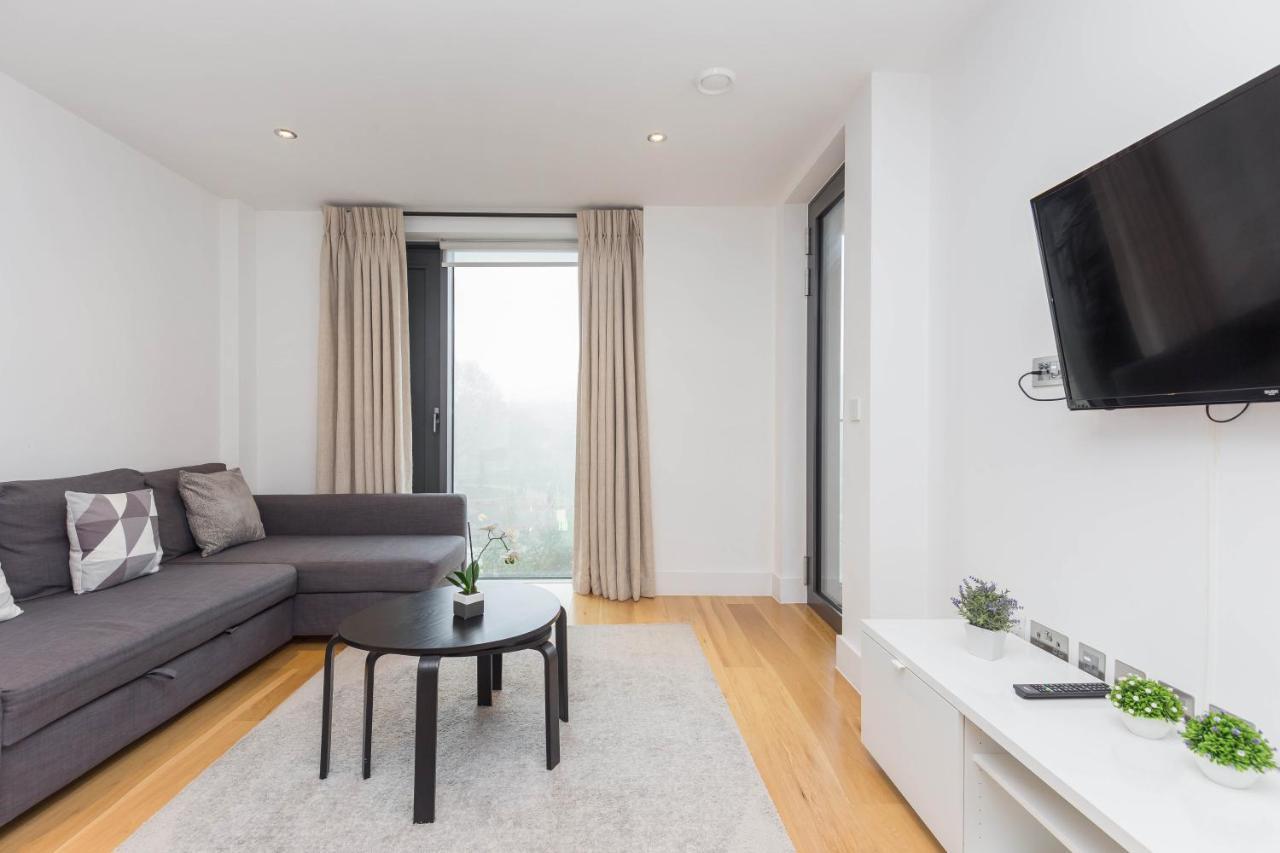 Portobello Apt With Floor-To-Ceiling Views Лондон Экстерьер фото