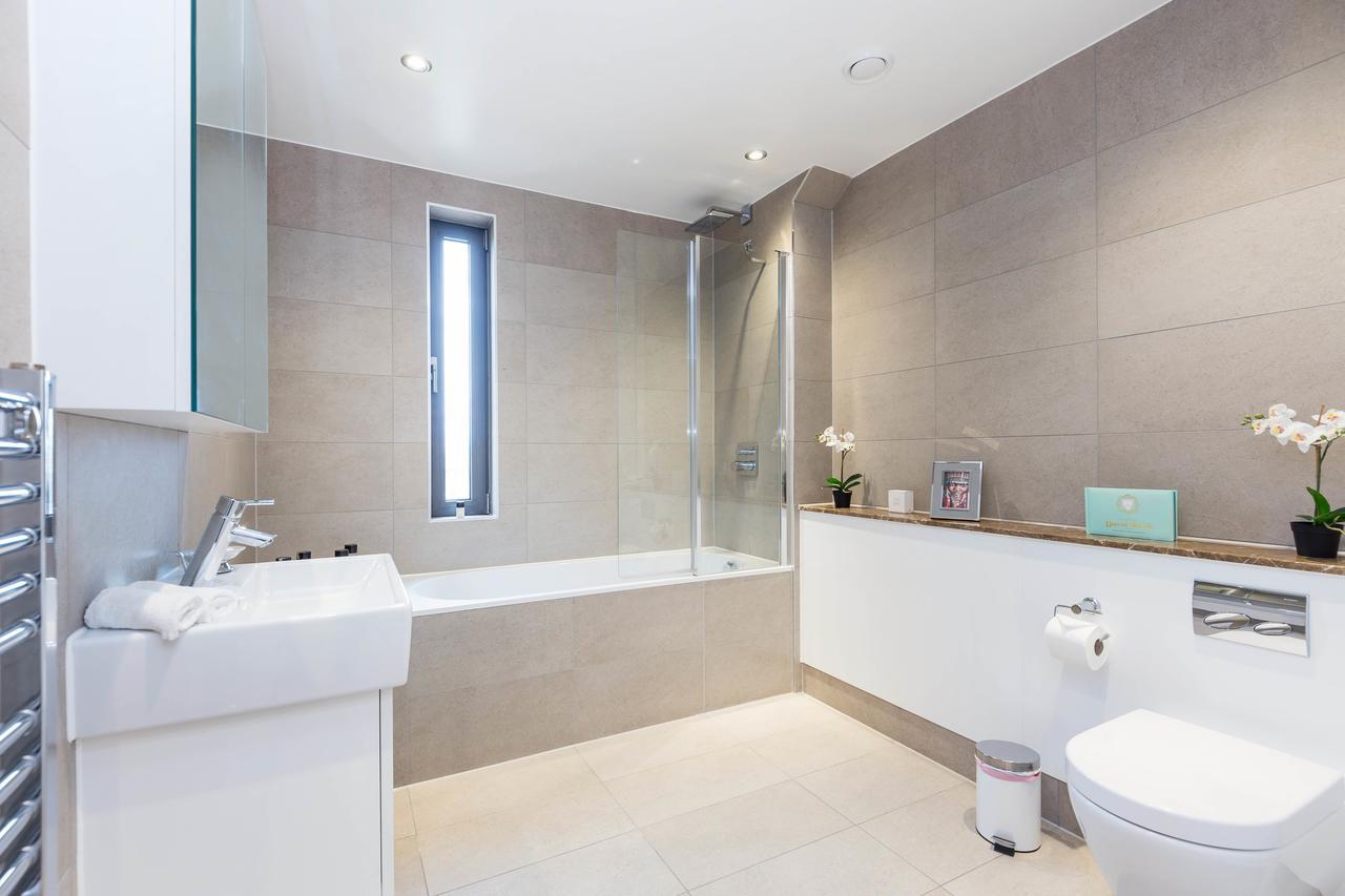 Portobello Apt With Floor-To-Ceiling Views Лондон Экстерьер фото